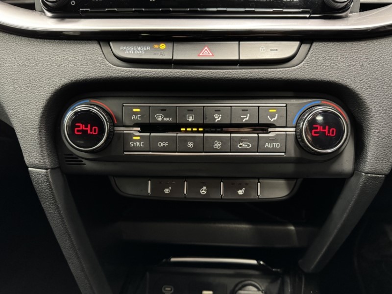 2025 (25) KIA CEED 1.5T GDi ISG 138 GT-Line 5dr DCT 5263925