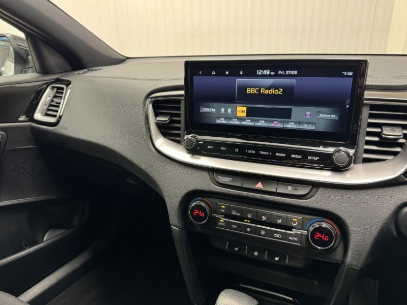 2025 (25) KIA CEED 1.5T GDi ISG 138 GT-Line 5dr DCT 5263923