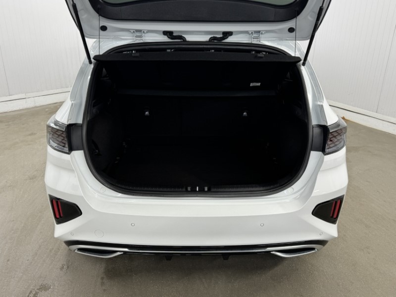 2025 (25) KIA CEED 1.5T GDi ISG 138 GT-Line 5dr DCT 5263897