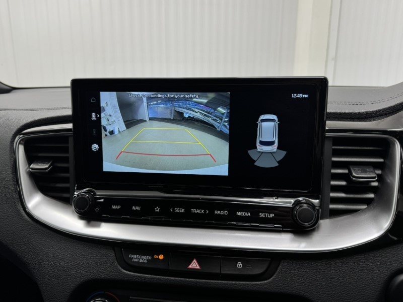 2025 (25) KIA CEED 1.5T GDi ISG 138 GT-Line 5dr DCT 5263927