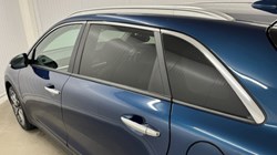 2020 (70) KIA NIRO 1.6 GDi Hybrid 3 5dr DCT 5282578