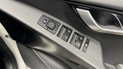 2022 (22) KIA NIRO 1.6 GDi Hybrid 2 5dr DCT 5307598