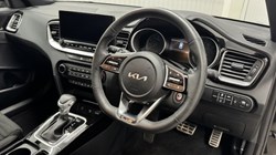 2025 (25) KIA CEED 1.5T GDi ISG 138 GT-Line 5dr DCT 5305001