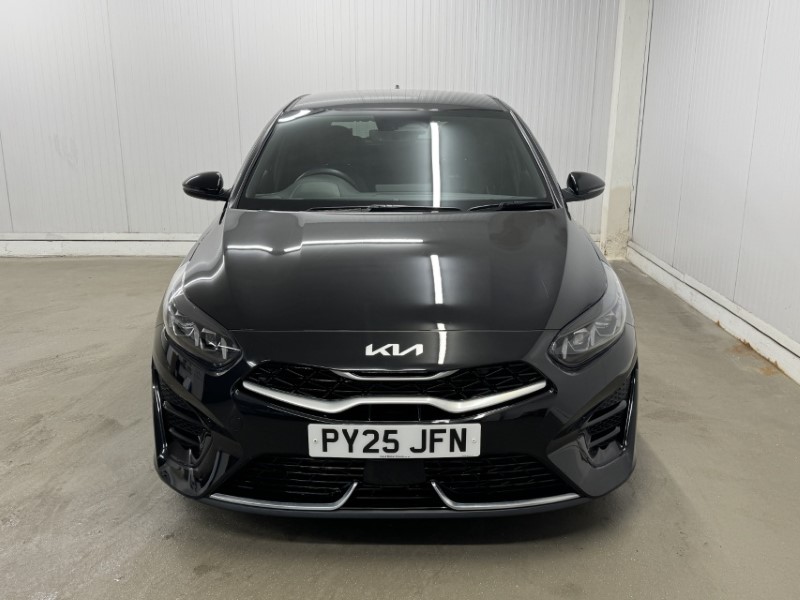 2025 (25) KIA CEED 1.5T GDi ISG 138 GT-Line 5dr DCT 5304992