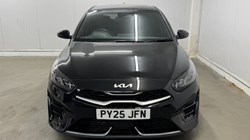 2025 (25) KIA CEED 1.5T GDi ISG 138 GT-Line 5dr DCT 5304992