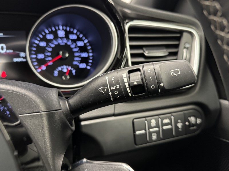 2025 (25) KIA CEED 1.5T GDi ISG 138 GT-Line 5dr DCT 5305017