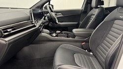 2025 (25) KIA SPORTAGE 1.6T GDi 207 HEV GT-Line S 5dr Auto 5305511