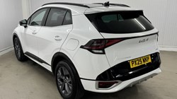 2025 (25) KIA SPORTAGE 1.6T GDi 207 HEV GT-Line S 5dr Auto 5305477