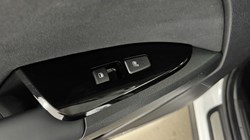 2025 (25) KIA SPORTAGE 1.6T GDi 207 HEV GT-Line S 5dr Auto 5305481