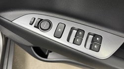 2024 (24) KIA STONIC 1.0T GDi 99 GT-Line 5dr DCT 5336580