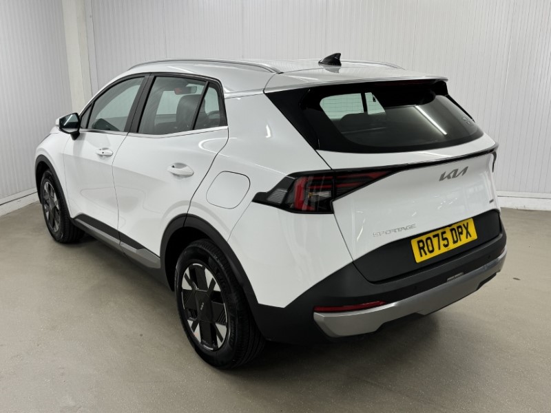 2025 (75) KIA SPORTAGE 1.6T GDi HEV Pure 5dr Auto 5326654