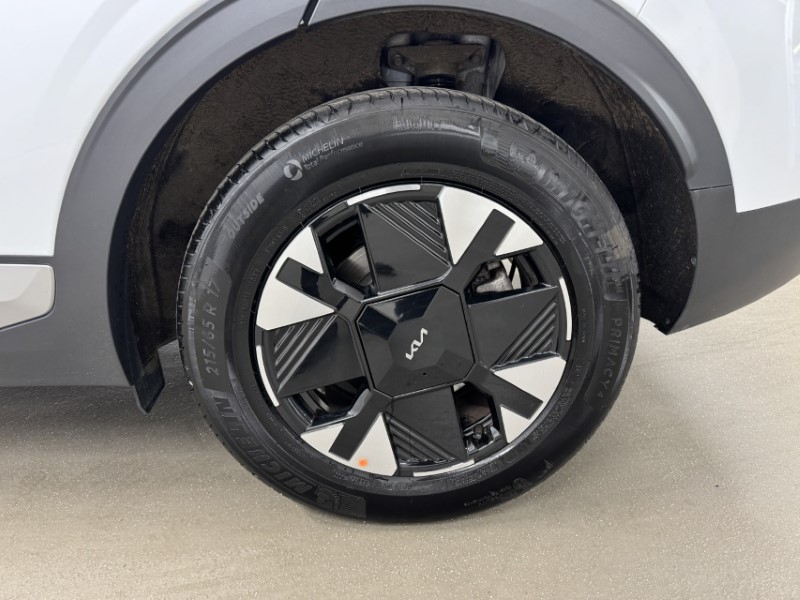 2025 (75) KIA SPORTAGE 1.6T GDi HEV Pure 5dr Auto 5326657