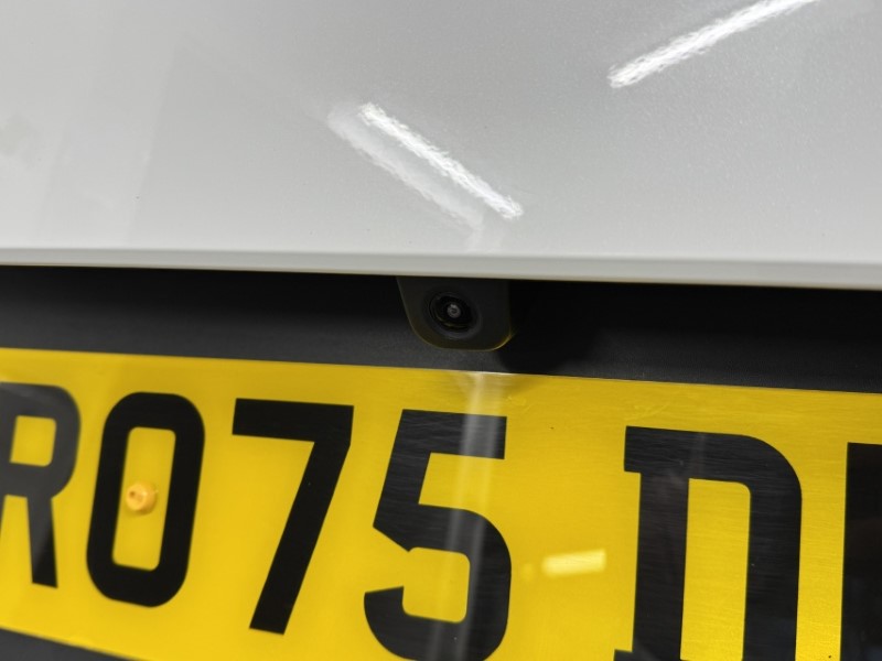 2025 (75) KIA SPORTAGE 1.6T GDi HEV Pure 5dr Auto 5326655