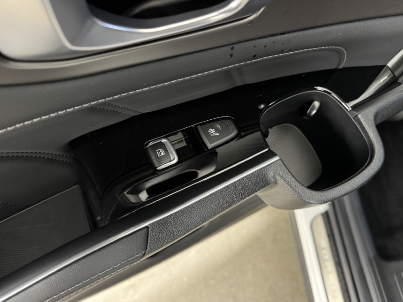 2025 (25) KIA SORENTO 1.6 T-GDi HEV 3 5dr Auto 5330518