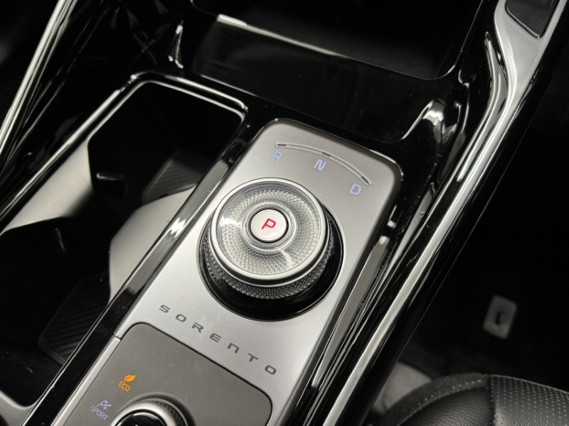 2025 (25) KIA SORENTO 1.6 T-GDi HEV 3 5dr Auto 5330522