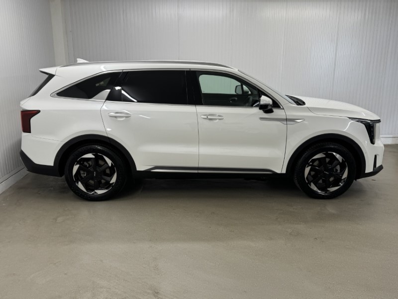 2025 (25) KIA SORENTO 1.6 T-GDi HEV 3 5dr Auto 5330530
