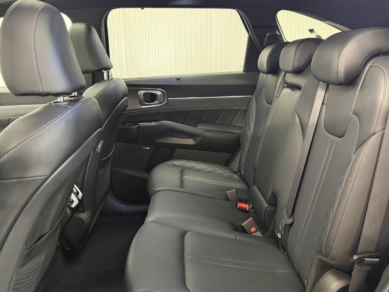 2023 (23) KIA SORENTO 1.6 T-GDi HEV Edition 5dr Auto 5438066