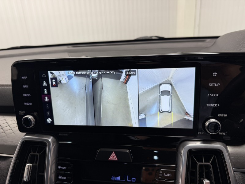 2023 (23) KIA SORENTO 1.6 T-GDi HEV Edition 5dr Auto 5438083