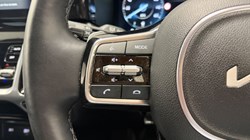 2023 (23) KIA SORENTO 1.6 T-GDi HEV Edition 5dr Auto 5438092
