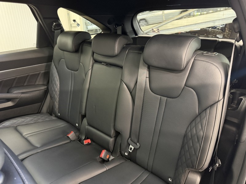 2023 (23) KIA SORENTO 1.6 T-GDi HEV Edition 5dr Auto 5438068