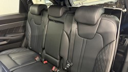 2023 (23) KIA SORENTO 1.6 T-GDi HEV Edition 5dr Auto 5438068