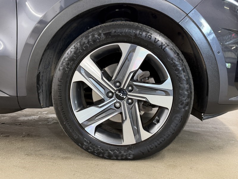 2023 (23) KIA SORENTO 1.6 T-GDi HEV Edition 5dr Auto 5438101