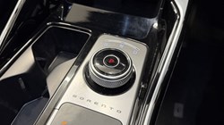 2023 (23) KIA SORENTO 1.6 T-GDi HEV Edition 5dr Auto 5438088