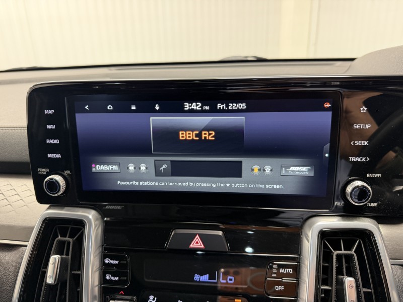 2023 (23) KIA SORENTO 1.6 T-GDi HEV Edition 5dr Auto 5438085