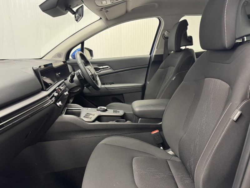 2025 (75) KIA SPORTAGE 1.6T GDi HEV Pure 5dr Auto 5375405