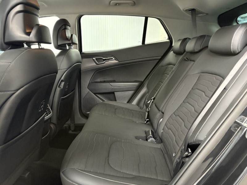 2022 (22) KIA SPORTAGE 1.6T GDi ISG Launch Edition 5dr 5436052