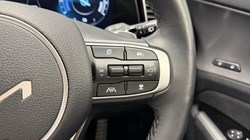 2023 (73) KIA SPORTAGE 1.6T GDi HEV GT-Line S 5dr Auto AWD 5444017