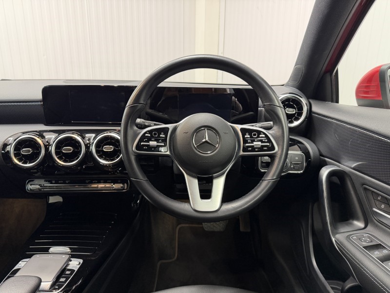 2019 (19) MERCEDES-BENZ A CLASS A200 Sport 5dr Auto 5442285