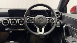 2019 (19) MERCEDES-BENZ A CLASS A200 Sport 5dr Auto 5442285