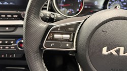 2024 (24) KIA CEED 1.5T GDi ISG GT-Line 5dr 5441440