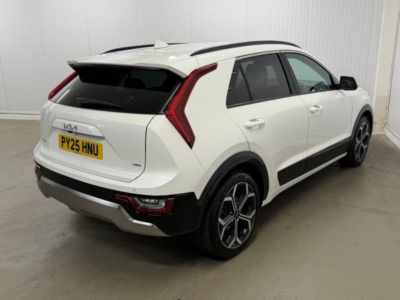 2025 (25) KIA NIRO 1.6 GDi 127 Hybrid 3 5dr DCT 5427294