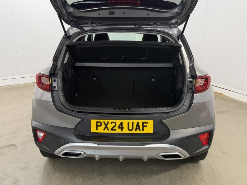 2024 (24) KIA STONIC 1.0T GDi 99 GT-Line 5dr 5439075