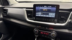 2024 (24) KIA STONIC 1.0T GDi 99 GT-Line 5dr 5439083