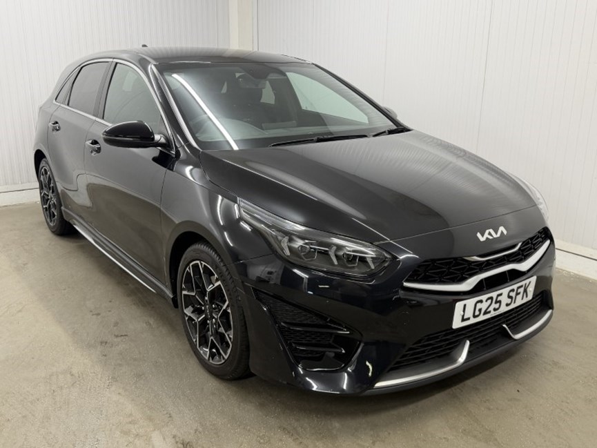 2025 (25) KIA CEED 1.5T GDi ISG 138 GT-Line 5dr