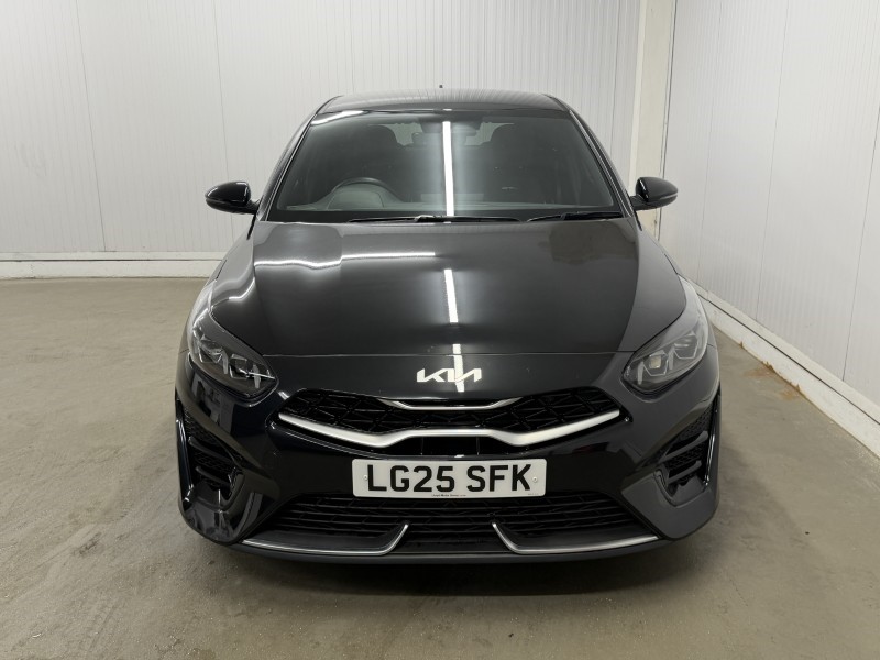 2025 (25) KIA CEED 1.5T GDi ISG 138 GT-Line 5dr 5481080
