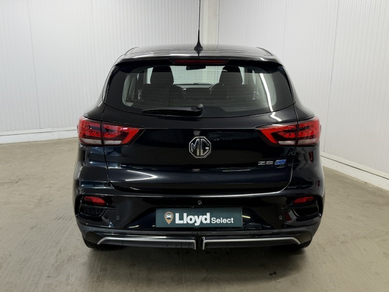 2022 (72) MG MOTOR UK ZS 130kW SE EV 51kWh 5dr Auto 5466701