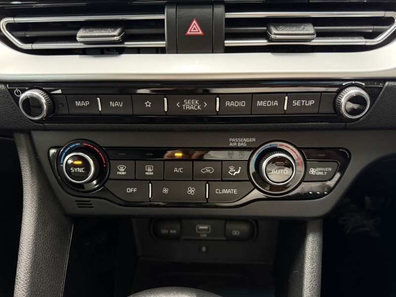 2020 (20) KIA NIRO 1.6 GDi PHEV 3 5dr DCT 5461690
