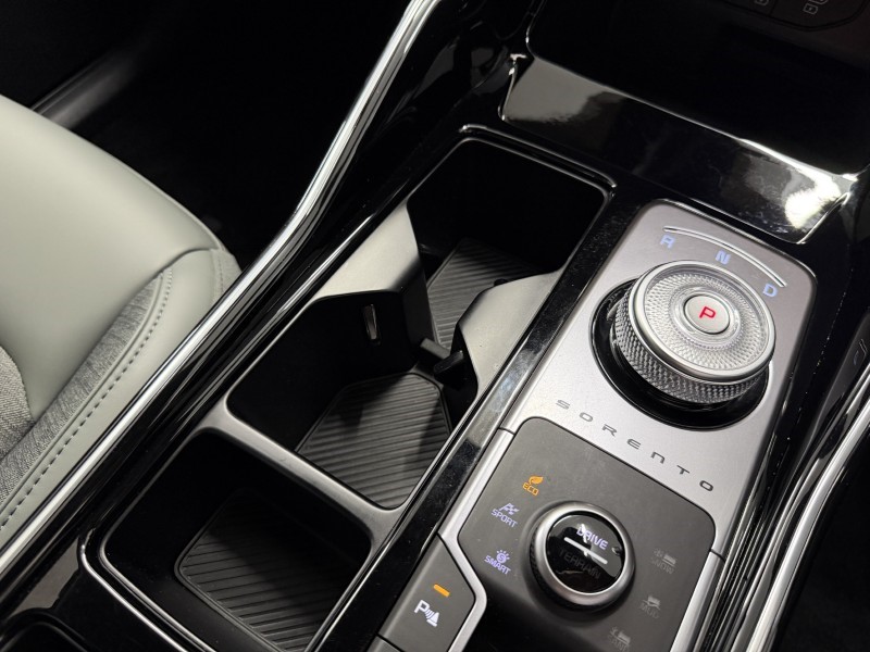 2025 (25) KIA SORENTO 1.6 T-GDi HEV 2 5dr Auto 5474977