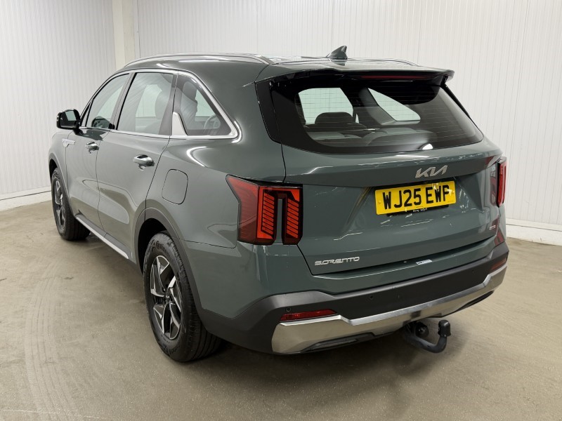 2025 (25) KIA SORENTO 1.6 T-GDi HEV 2 5dr Auto 5474947