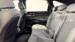 2025 (25) KIA SORENTO 1.6 T-GDi HEV 2 5dr Auto 5474953