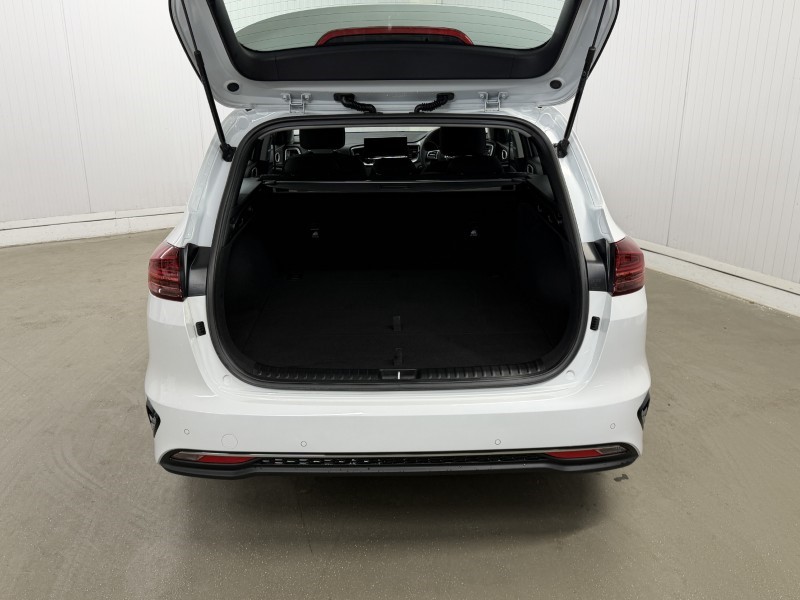 2023 (23) KIA CEED 1.5T GDi ISG 138 2 5dr 5485263