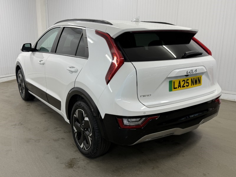 2025 (25) KIA NIRO 150kW 3 65kWh 5dr Auto 5503609