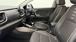 2025 (25) KIA STONIC 1.0T GDi 48V 98 GT-Line S 5dr DCT 5523473