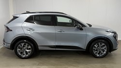 2022 (72) KIA SPORTAGE 1.6T GDi HEV GT-Line S 5dr Auto 5538168