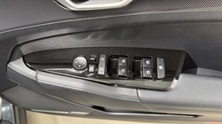 2024 (74) KIA SPORTAGE 1.6T GDi 207 HEV 3 5dr Auto 5595436