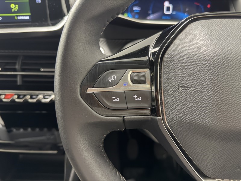 2021 (71) PEUGEOT 2008 1.2 PureTech 130 Allure Premium 5dr 5548302